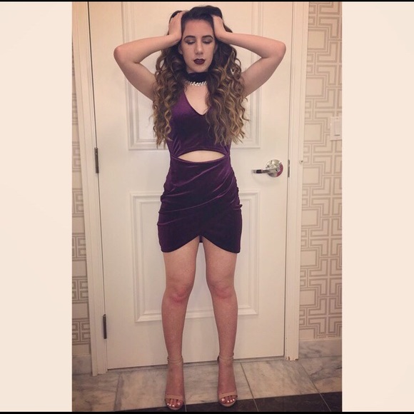 Velvet dress - Picture 2 of 2